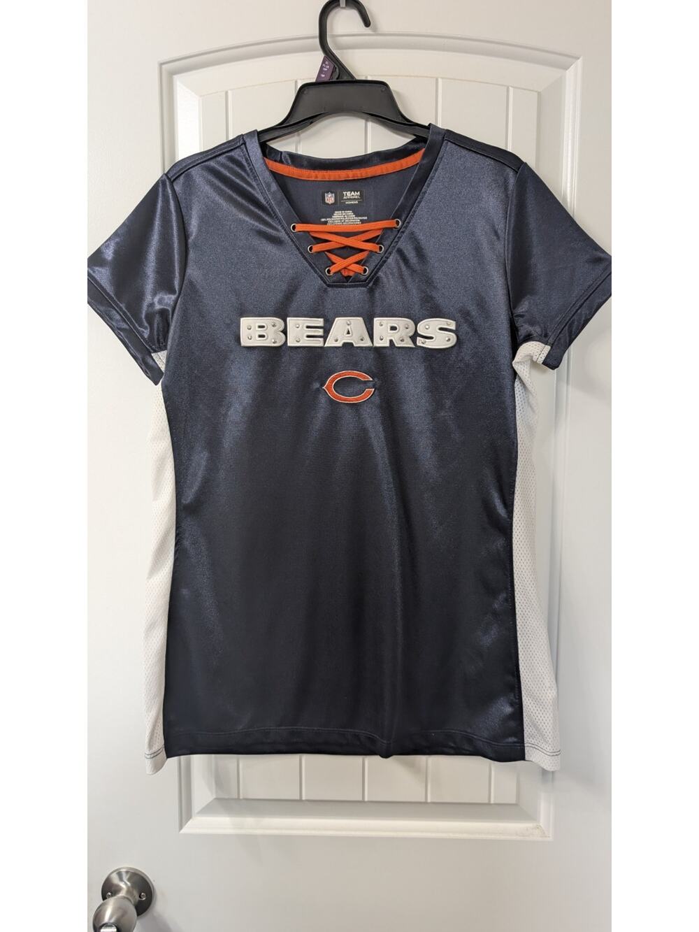 TEAM APPAREL CHICAGO BEARS WOMENS L NAVY LACE-UP V-NECK SHIRT NFL